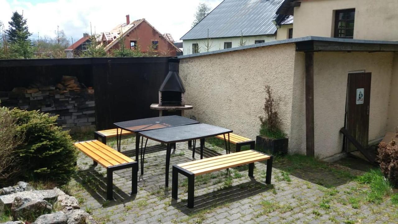 Chalupa Hrazdenka V Krusnych Horach Horní Blatná 外观 照片